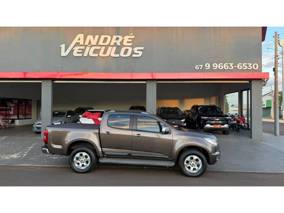 CHEVROLET S10 2.4 LT 4X2 CD 8V FLEX 4P MANUAL CHEVROLET S10 2.4 LT 4X2 CD 8V FLEX 4P MANUAL
